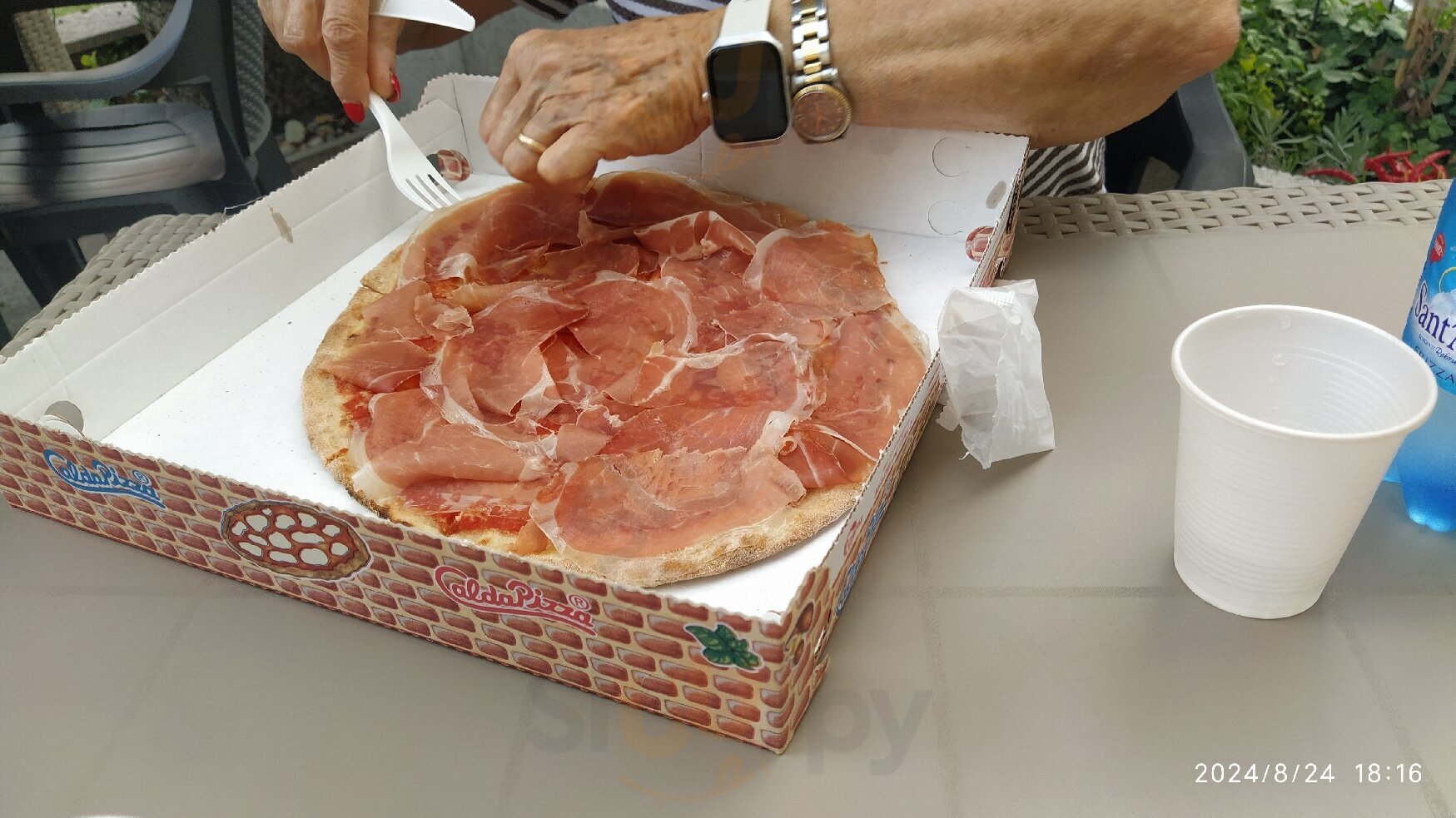 Foto 2 di Maxi Pizza