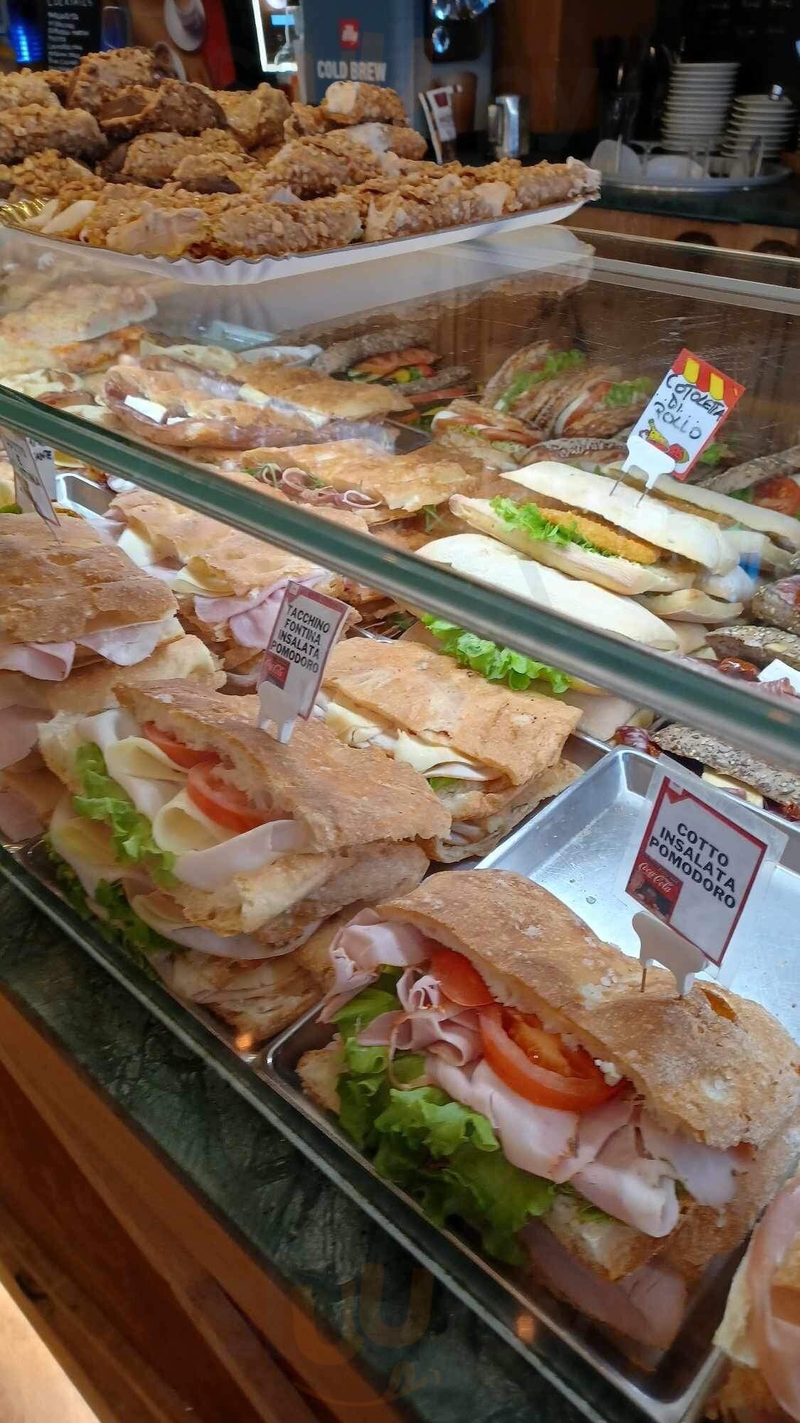 Foto 4 di Vino E Gusto Enoteca