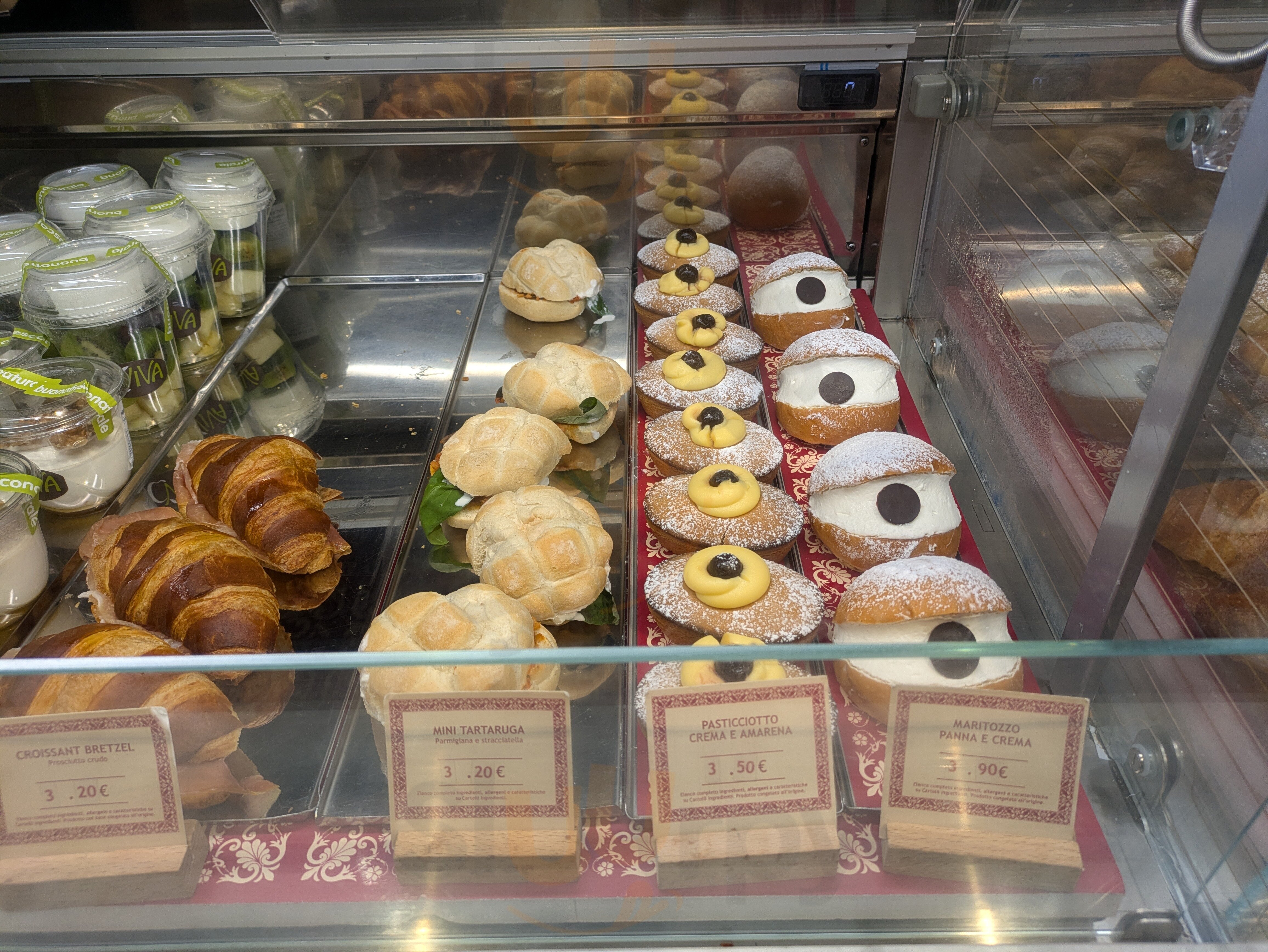 Foto 5 di Caffe Napoli