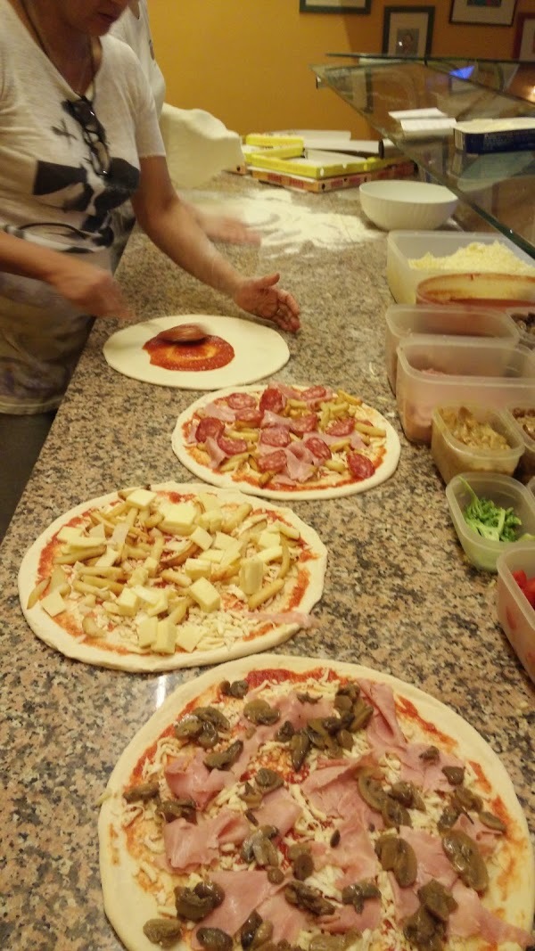 Foto di Pizza Family Di Santana Gloria & C. Snc - 10/10