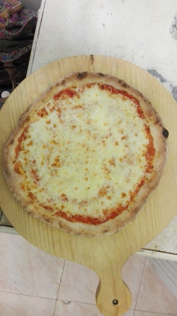 Foto di Pizza Family Di Santana Gloria & C. Snc - 9/10