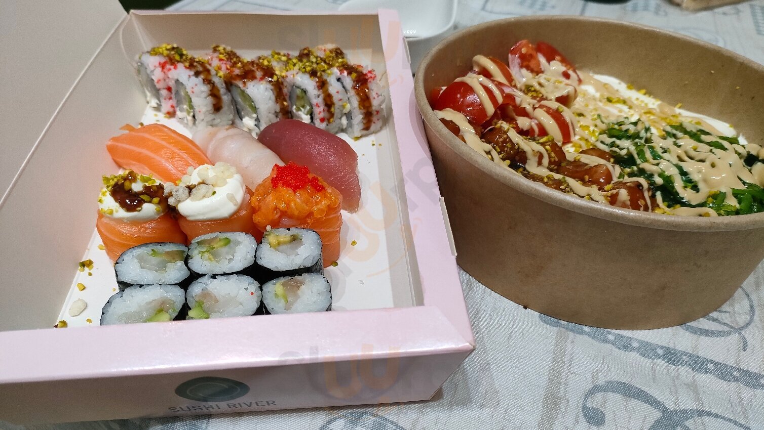 Foto 2 di Sushi River Santa Sofia