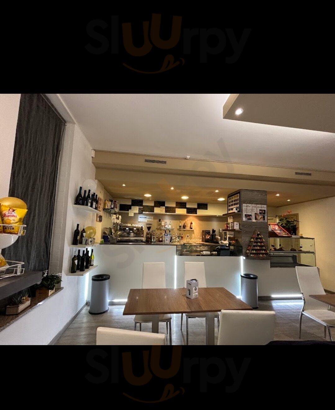 Foto 4 di Vives Coffee Bistrot & Wine