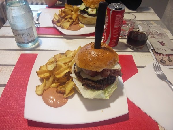 Mr Burger, Brescia