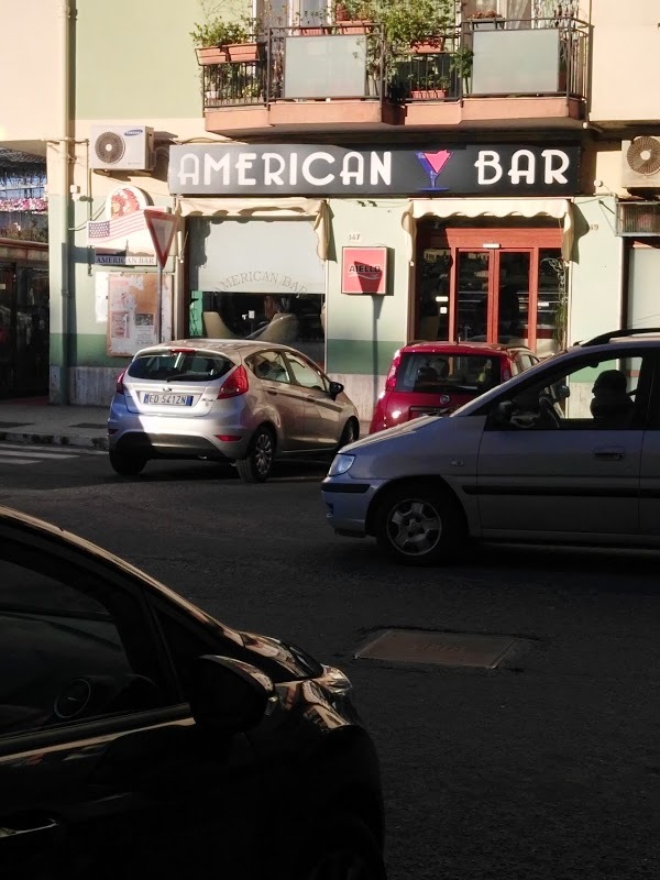 American Bar, Crotone