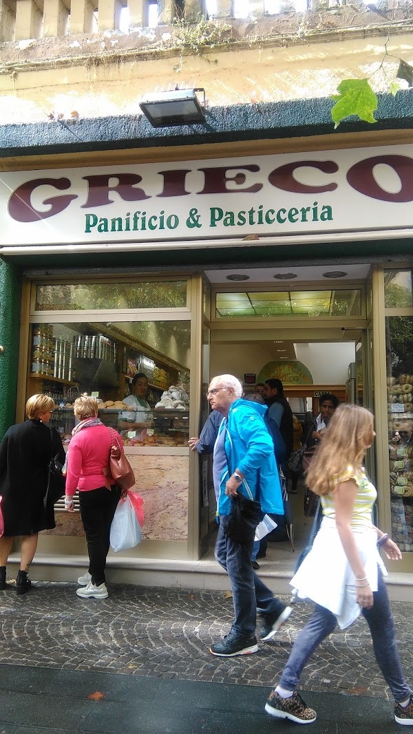 Pericotti Giuseppe-eredi Grieco Clara, Napoli