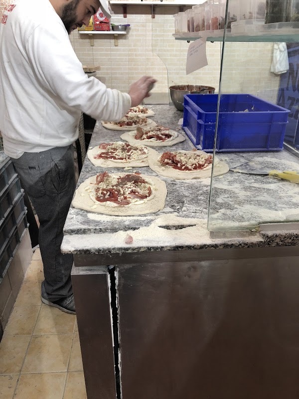 Pizzeria Amicizia, Napoli