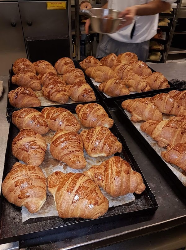 Pasticceria Napoletana Snc, Carpi