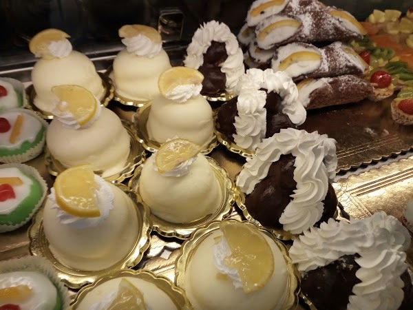 Nuovareggio Pasticceria, Reggio Emilia