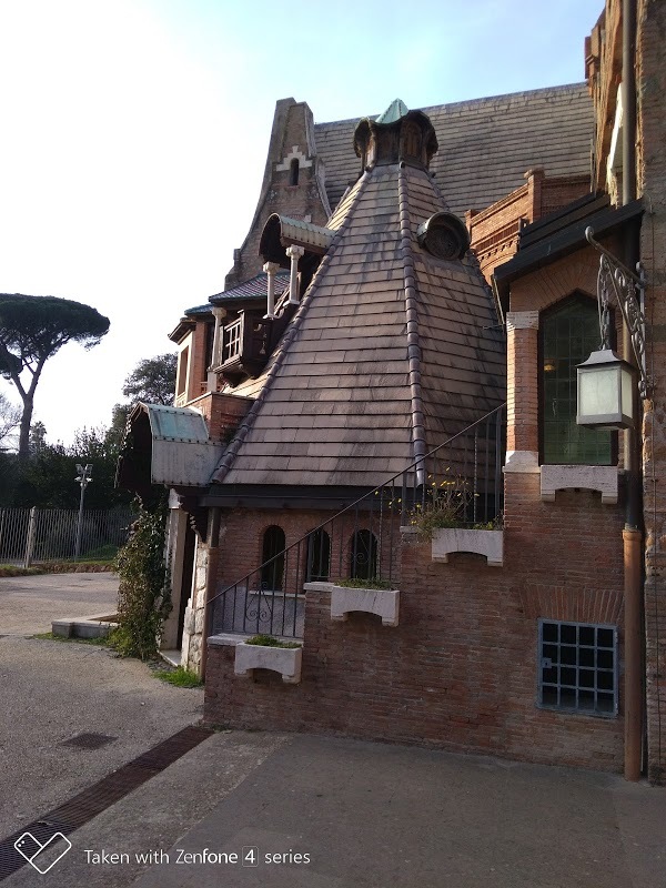 La Casa Delle Civette, Roma