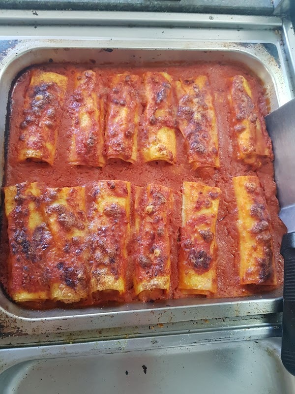 Pizzeria Rosticceria Tavola Calda Renzo Da Ceri, Roma