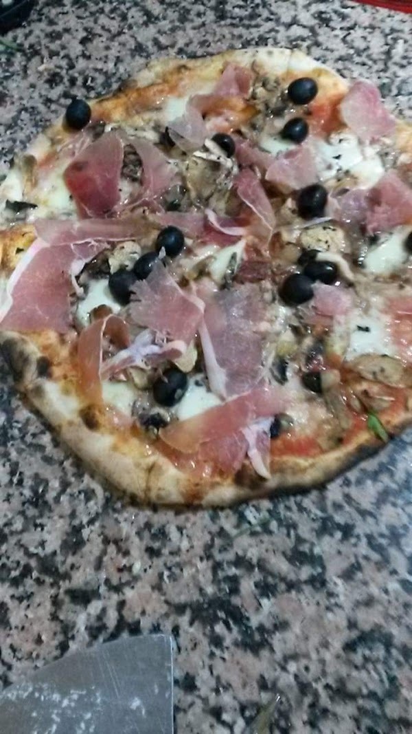 Pizzeria Miseria E Nobiltà Di Grasso Arcangelo Felice, Pomezia