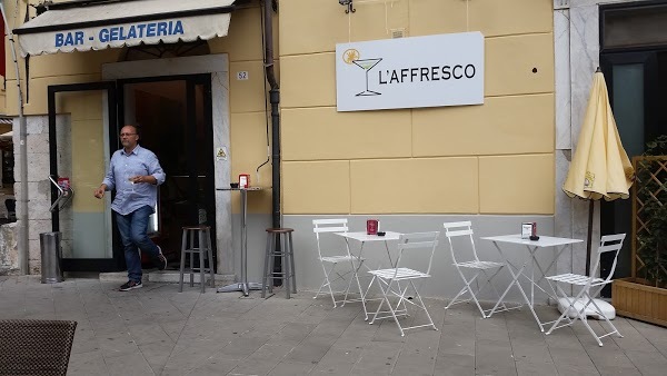 L'affresco, Lerici