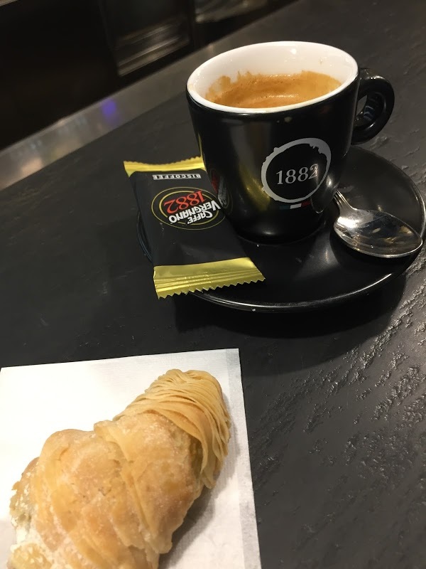 Caffevergnano, Milano