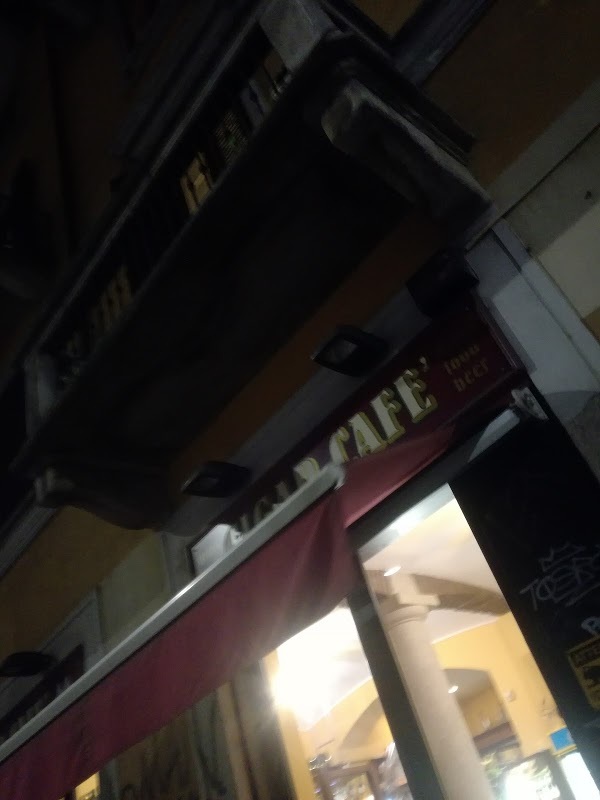 Cigar Café, Milano