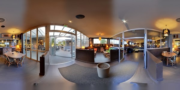 Foto 4 di Cafeteria Restaurant & Lounge Bar