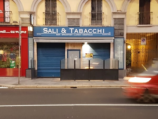 Salietabacchi, Milano