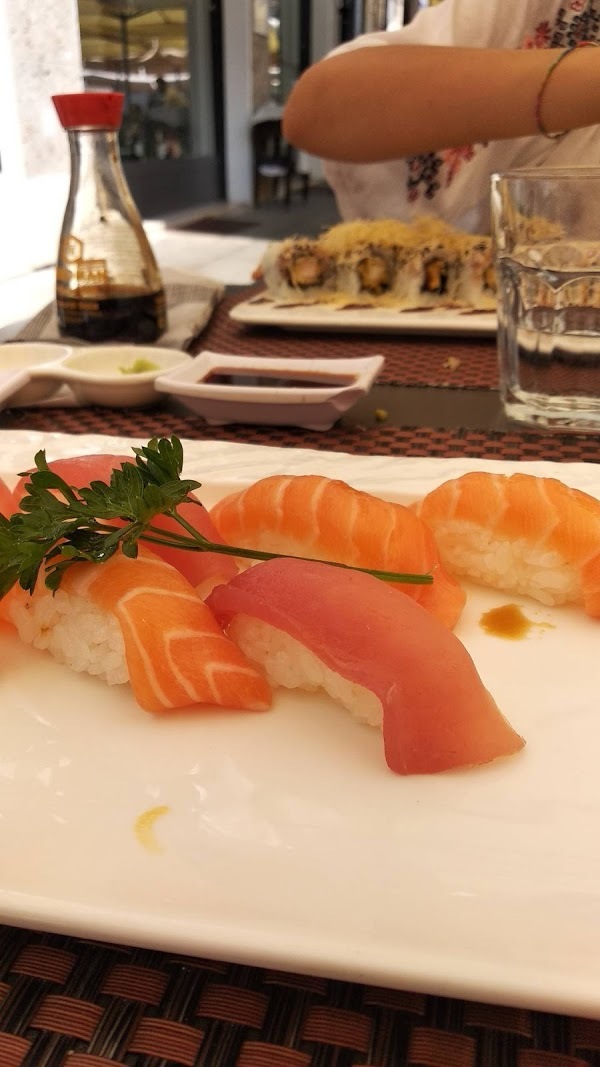 Foto di Tokyo Sushi Restaurant - 8/10