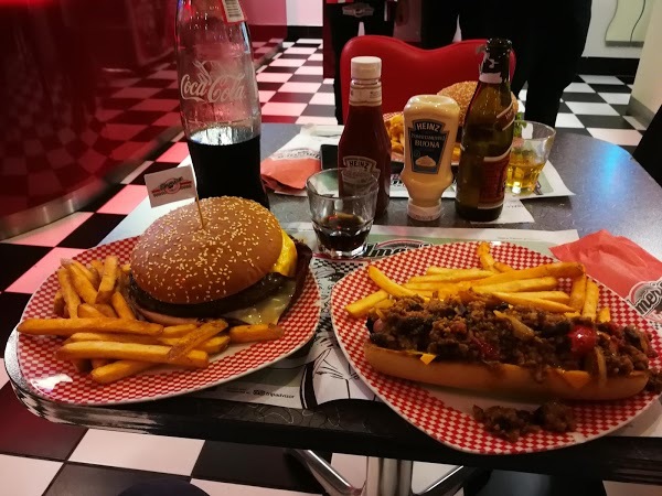 Foto di America Graffiti Diner Restaurant Montecchio Di Pesaro - 8/10