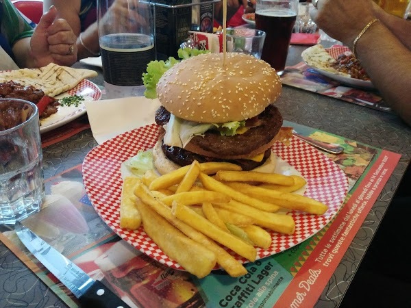 Foto di America Graffiti Diner Restaurant Montecchio Di Pesaro - 7/10