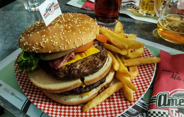 Foto di America Graffiti Diner Restaurant Montecchio Di Pesaro - 6/10
