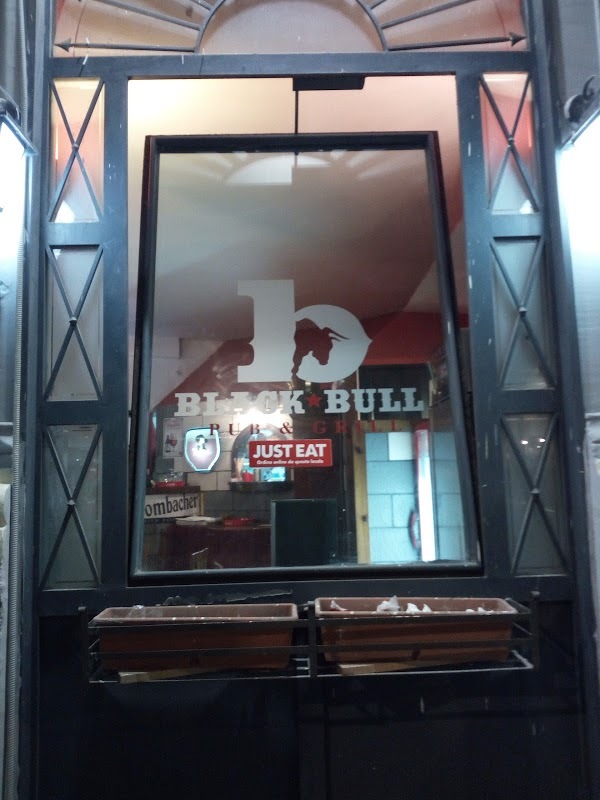 Black Bull, Napoli