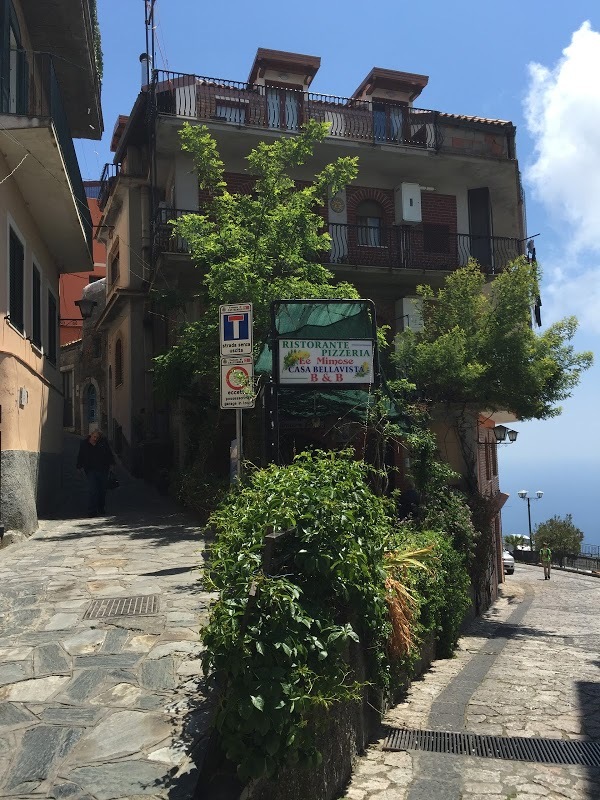 Le Mimose Di Falanga E Santamaria, Castelmola