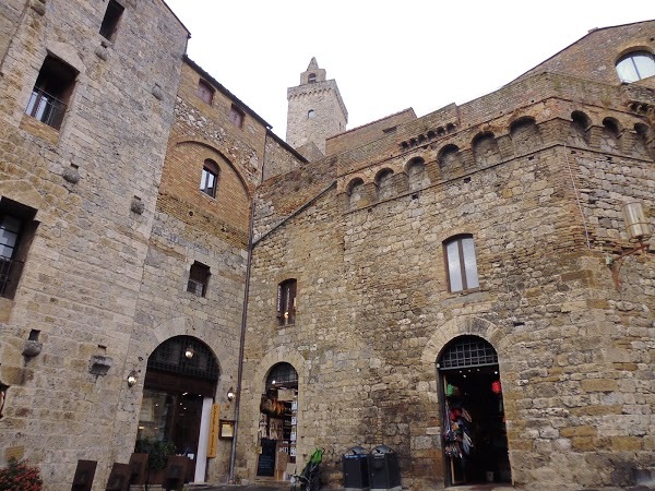 Lbiga, San Gimignano