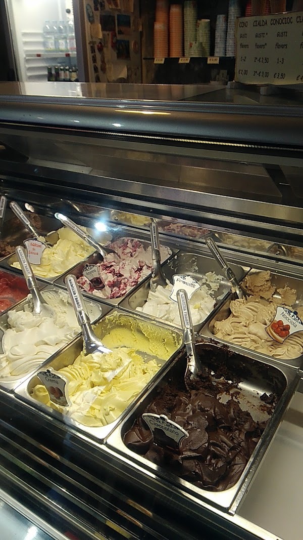 Foto 4 di La Gelateria Di Bartolomei Roberto & C. Snc