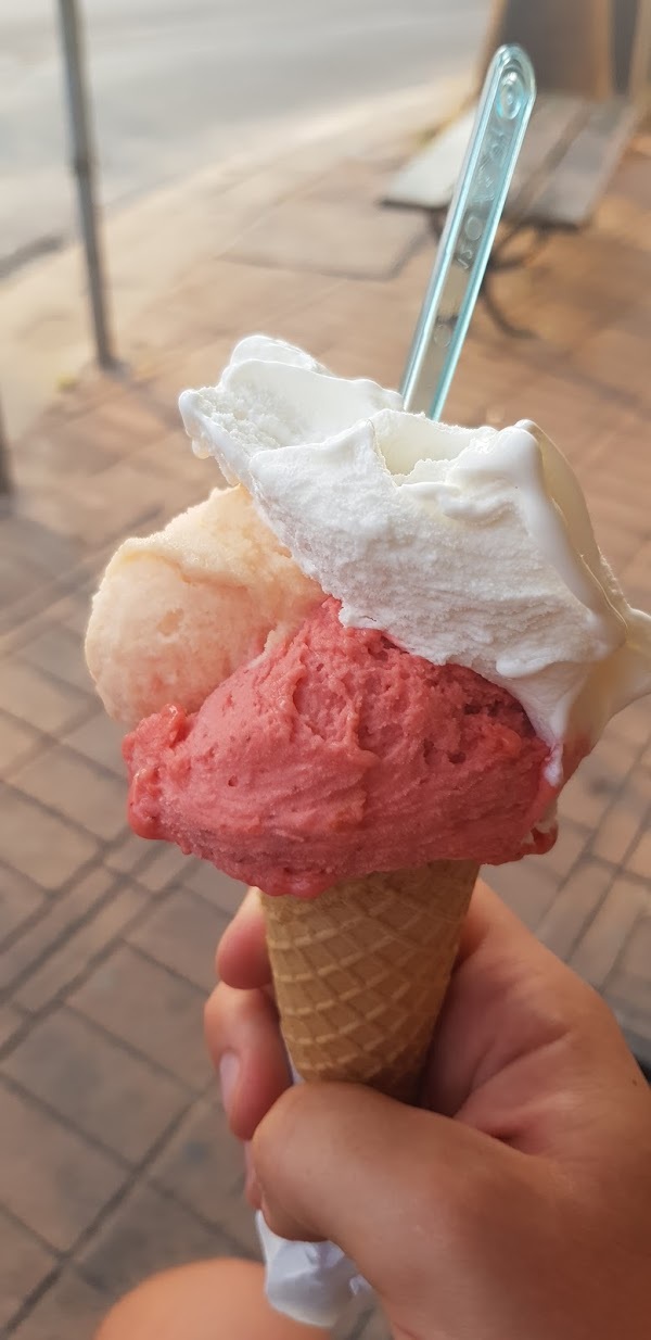 Gelateria Tentazioni, Vada