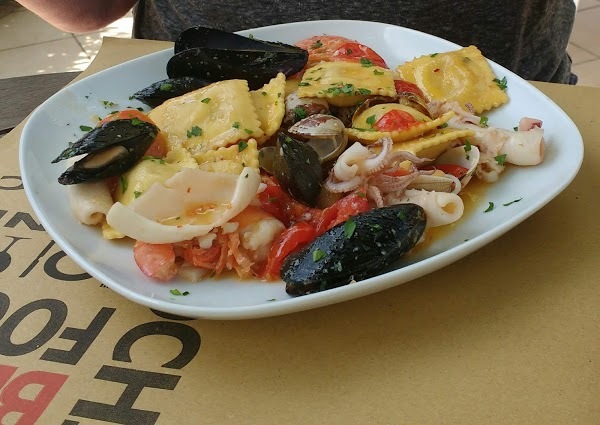 Foto di Ngochi Beach Food - 9/10