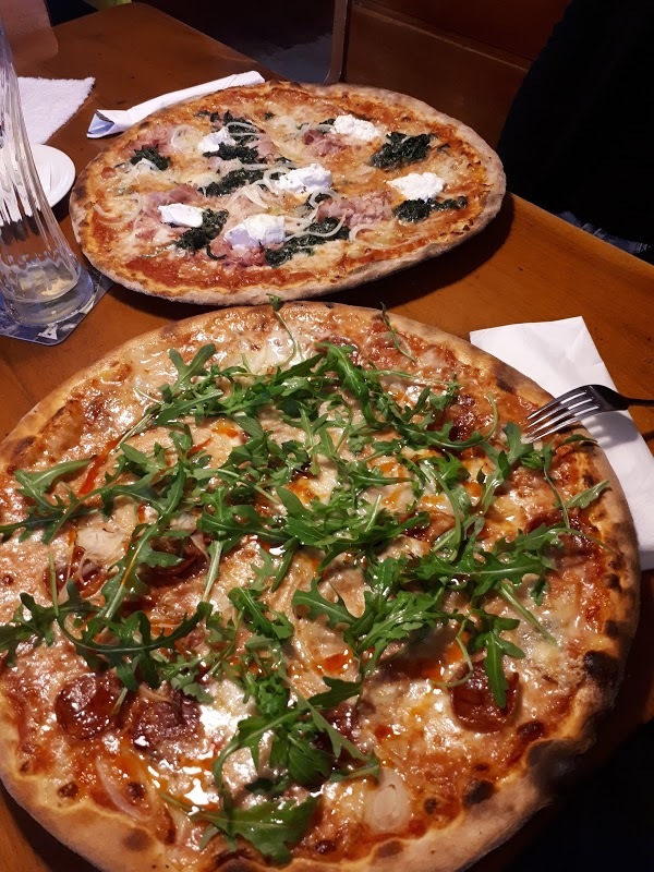 Gasthof Pizzeria Tanner Des Reiterer Karl, Merano