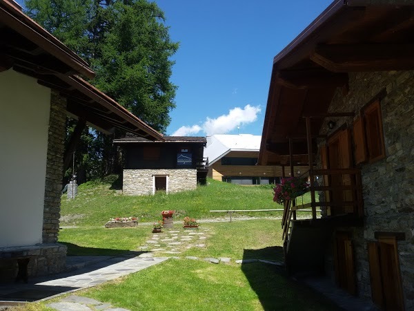 Courba Dzeleuna, Courmayeur