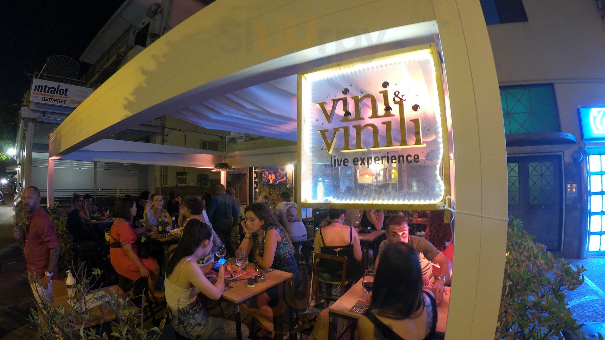 Foto 4 di Vini E Vinili