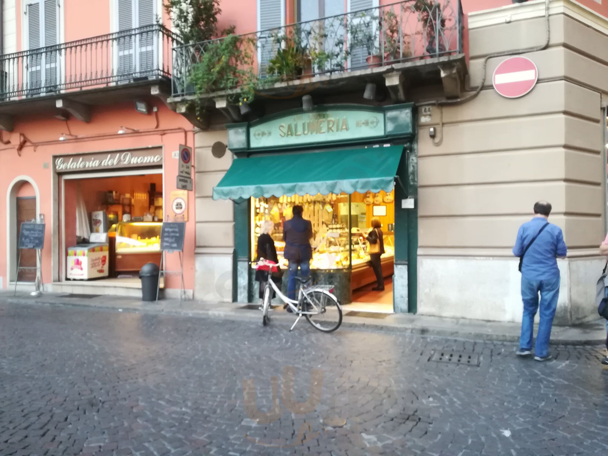 Foto di Salumeria Garetti - 6/9