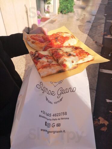 Foto di Signor Grano Pizza E Panzerotti - 7/10