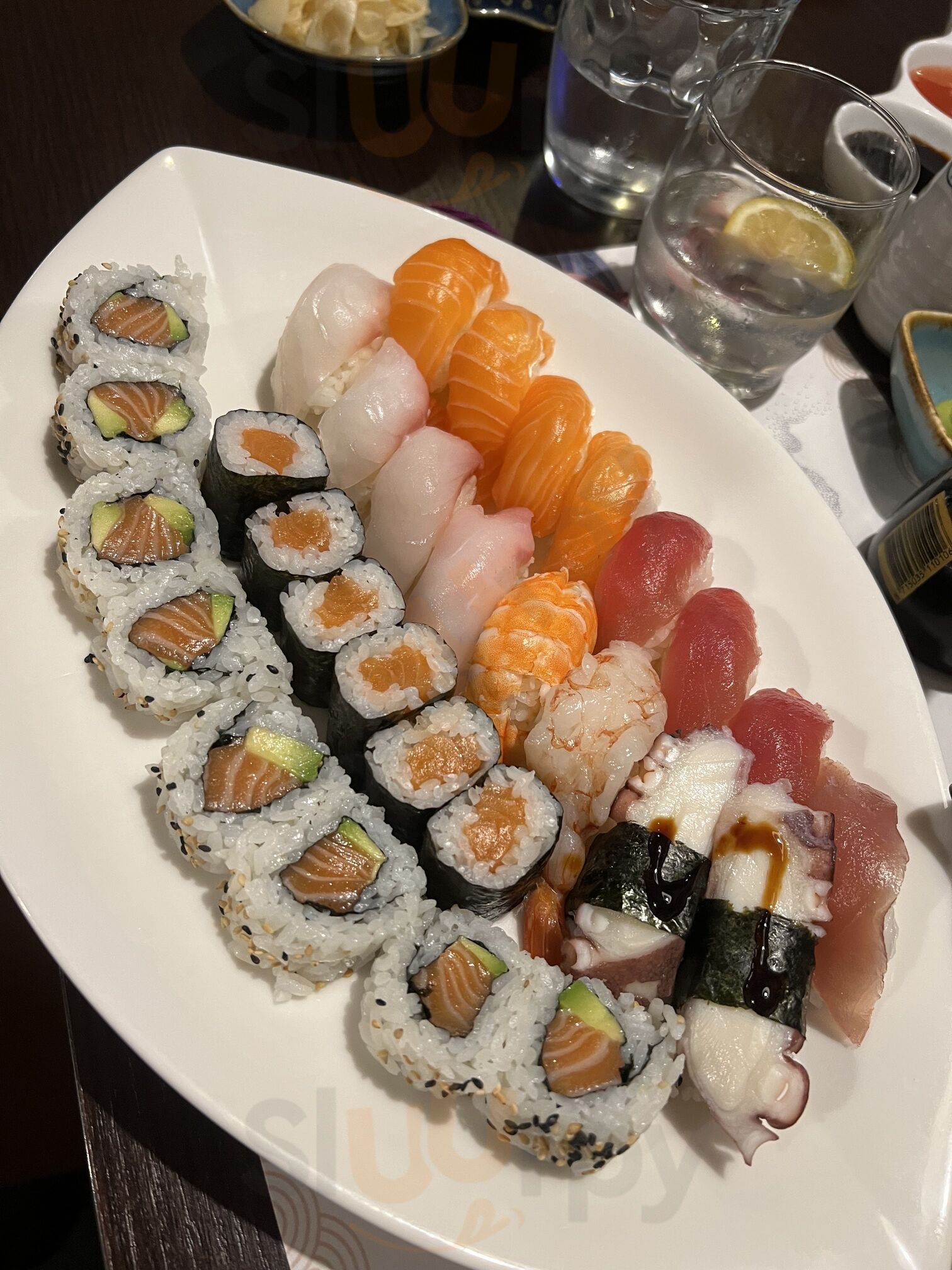 Foto di Sushi One - 4/10