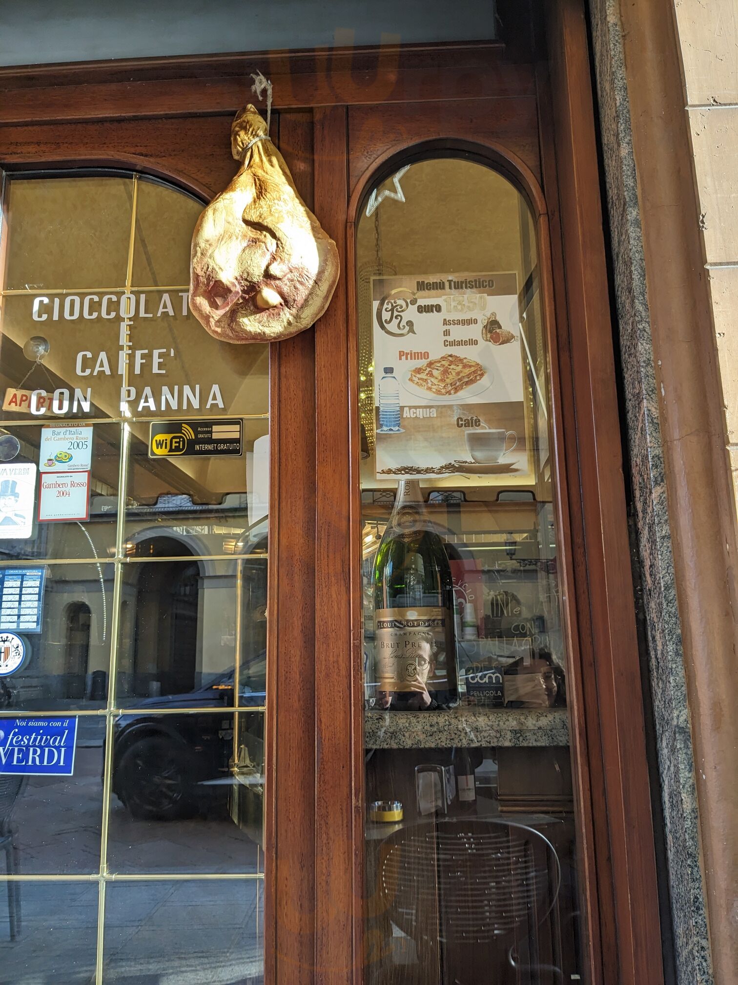 Foto 8 di Caffé Teatro Regio - Parma