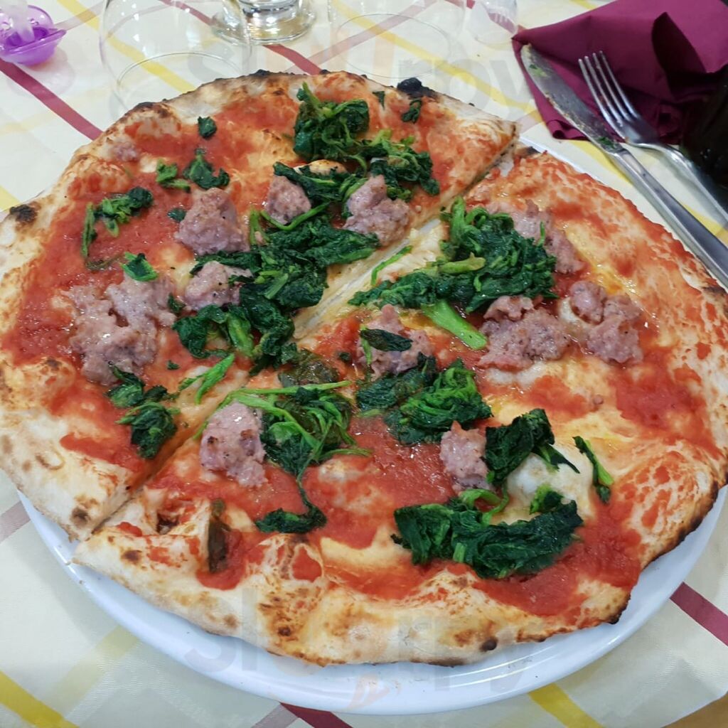 Foto di Ristorante-pizzeria La Piccola Napoli - 9/10