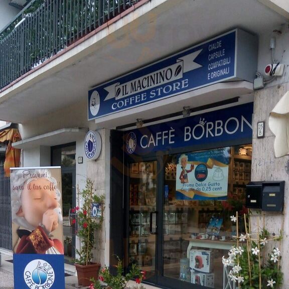 Foto di Il Macinino,, Caffe Borbone Rivenditore - 7/10