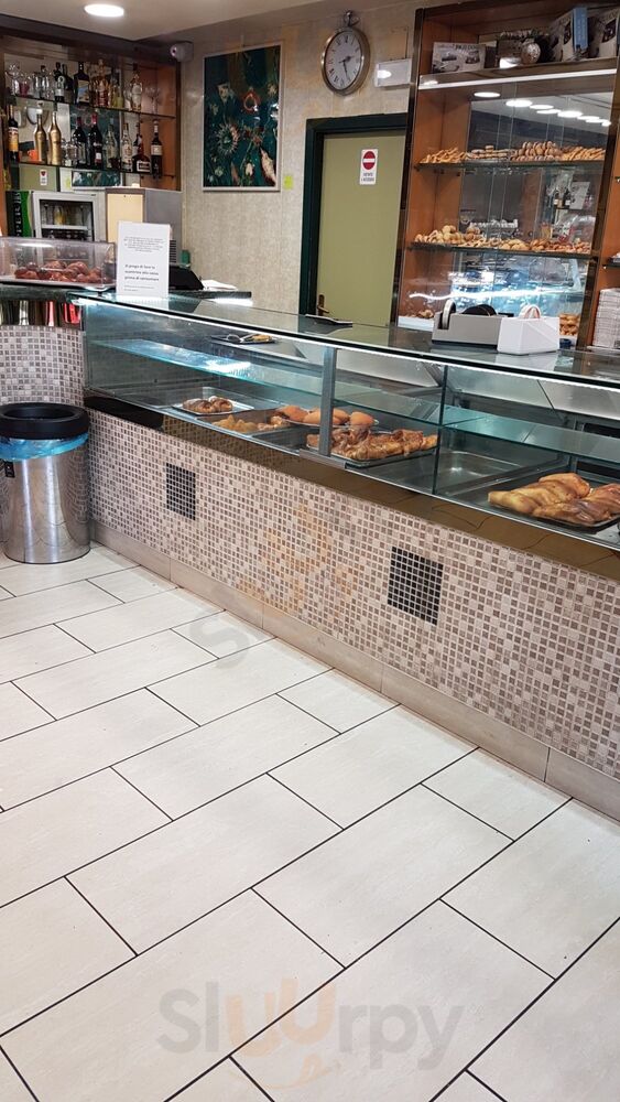 Foto di Bar Della Regione - 10/10