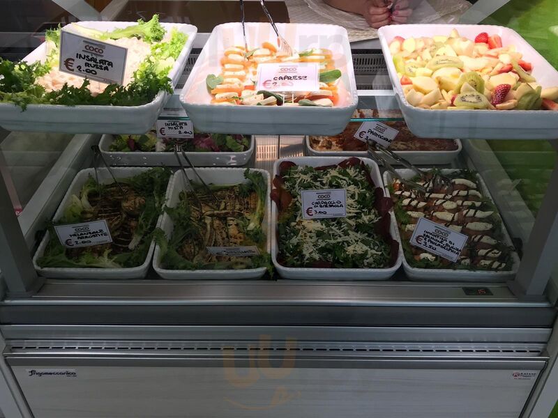 Foto 8 di Gastronomia Coco - Catania