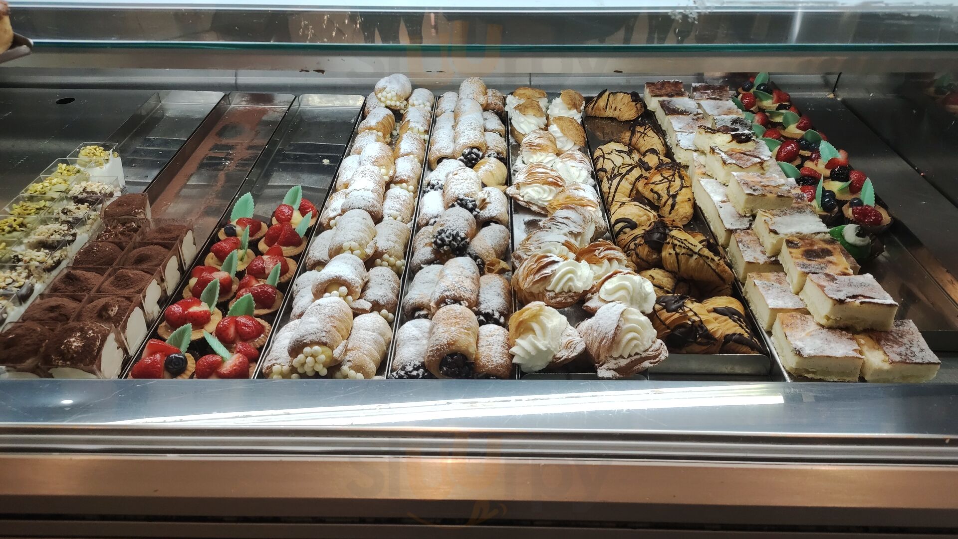 Foto 7 di Frizz Cafe - Bari