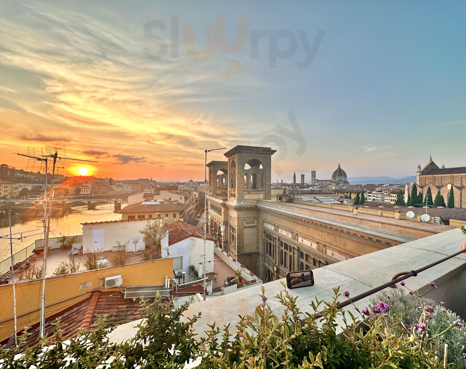 Foto 9 di Empireo Rooftop Bar & Pool - Firenze