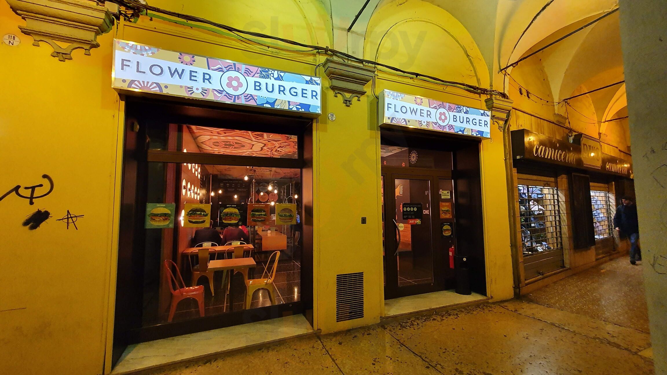 Foto 10 di Flower Burger - Bologna