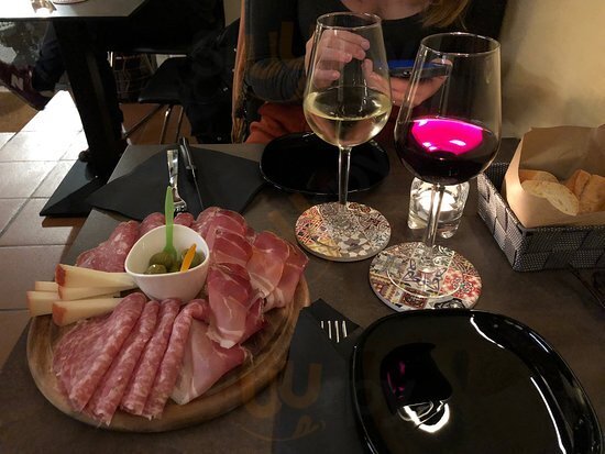 Foto di Enoteca Wine Bar Retrogusto - 6/10
