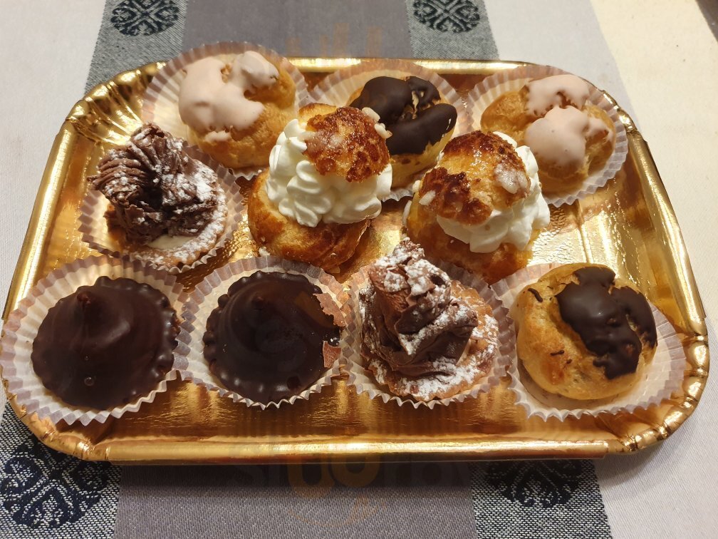 Pasticceria F.lli Rivaro, Genova