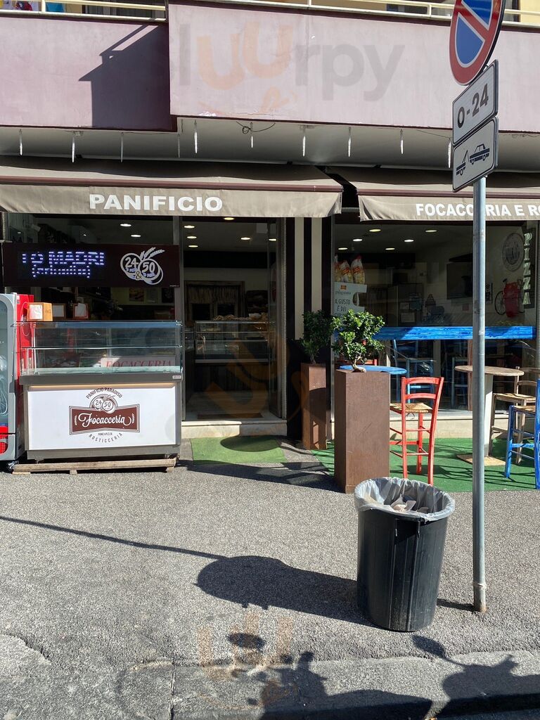 Foto 7 di Focacceria 24 & 50 - Napoli
