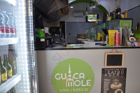 GuacaMole - Sushi Burrito