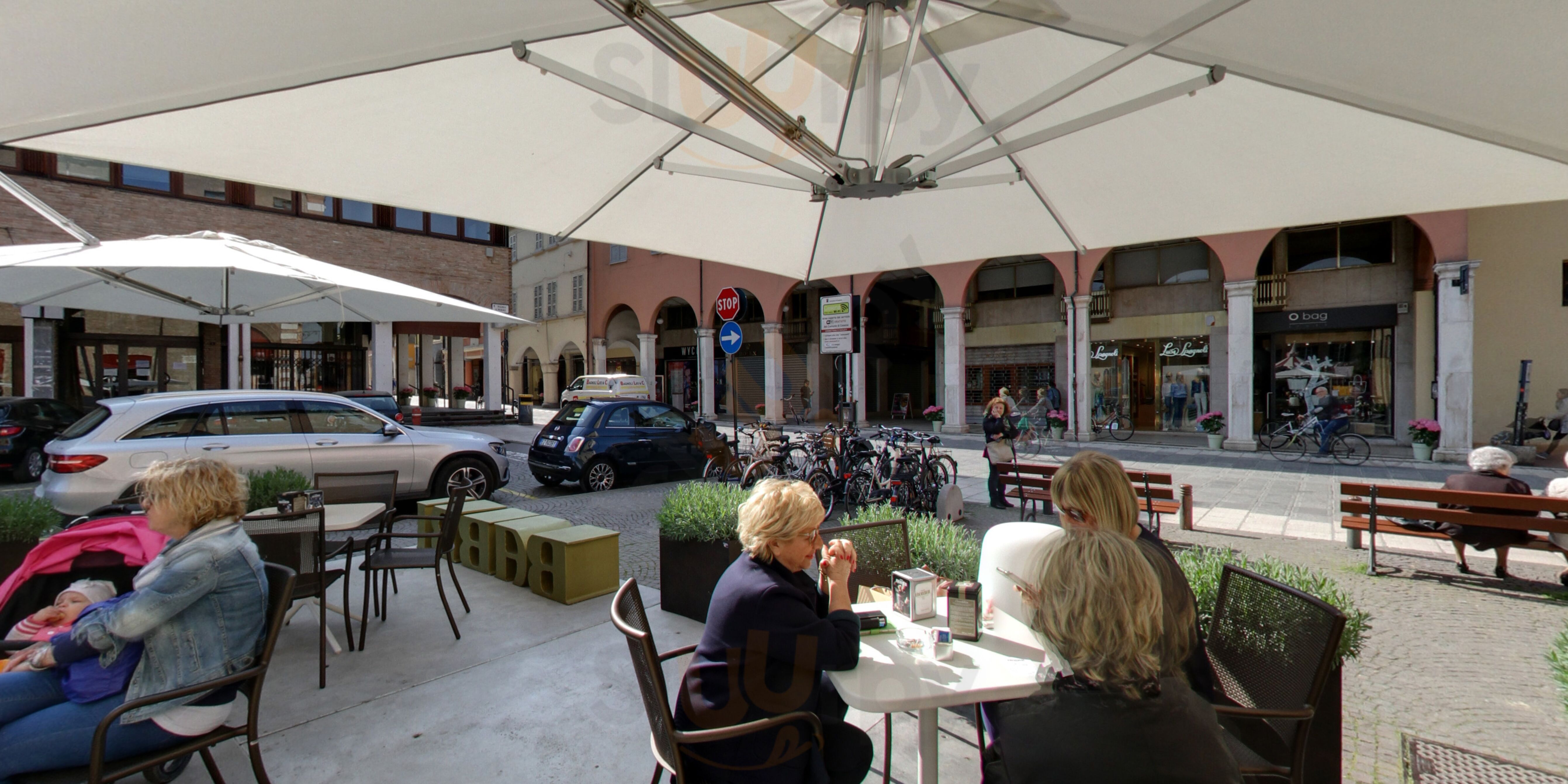 Foto 6 di Babbi Café - Cesena
